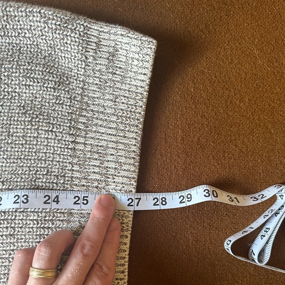 100% Cotton LL Bean Sweater. Size Medium Grey/Brown - Picture 2 of 6